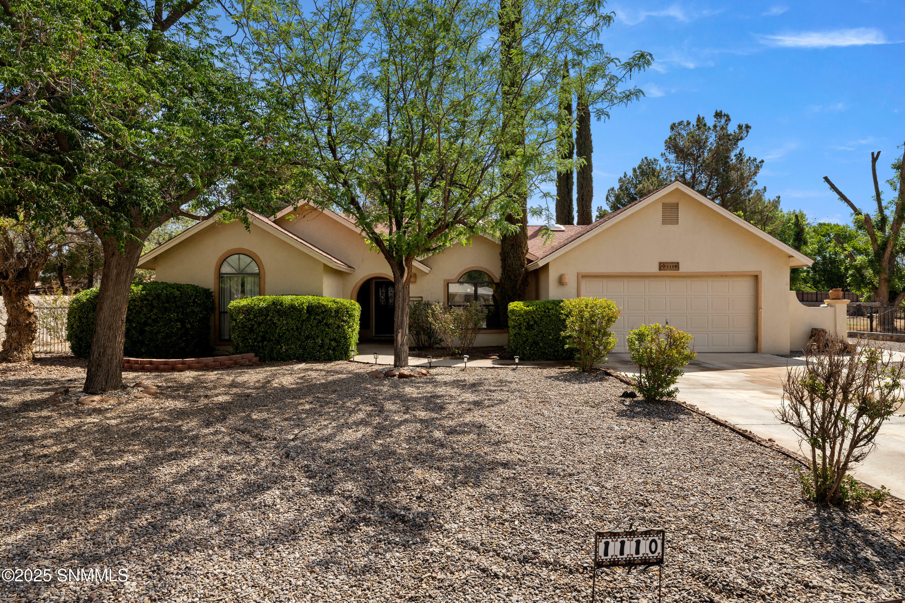 Property Photo: 1110 Rainbow Drive NM 88005