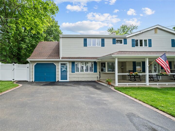 Property Photo:  32 Sterling Drive  NY 11755 