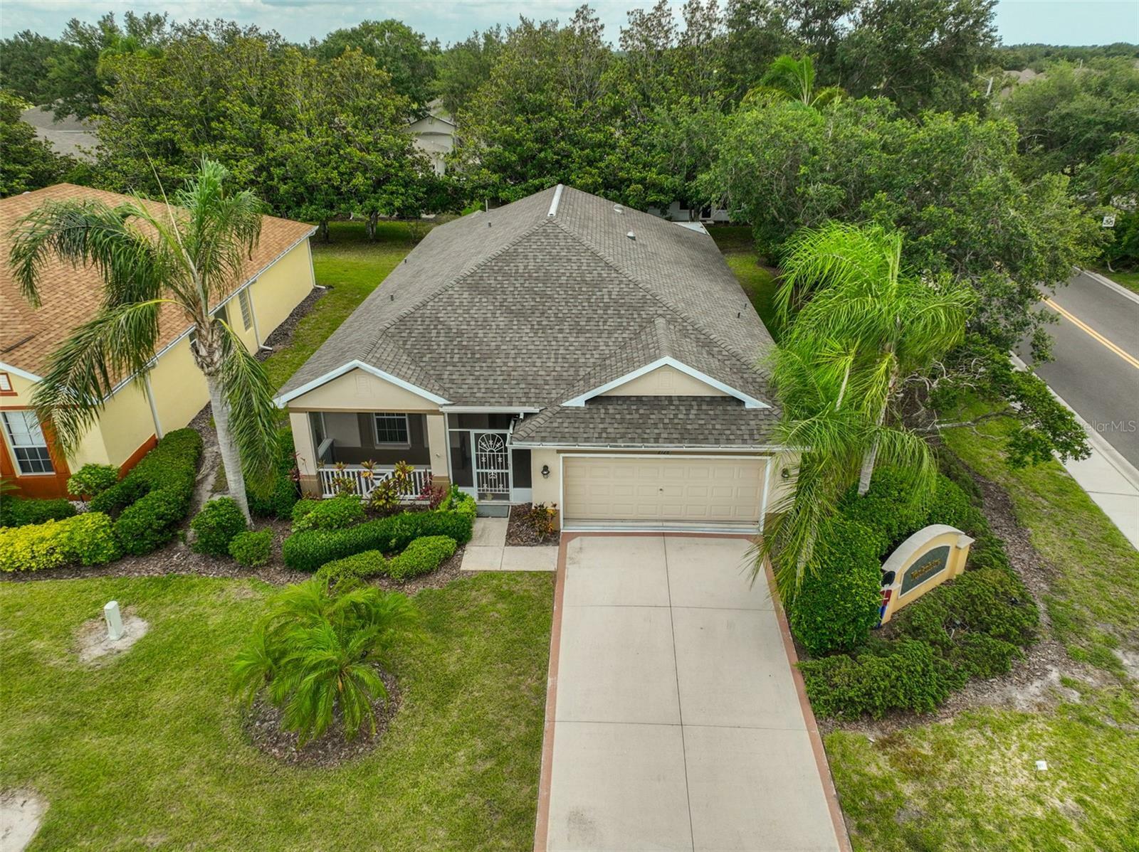 Property Photo: 2128 Worthington Greens Drive FL 33573