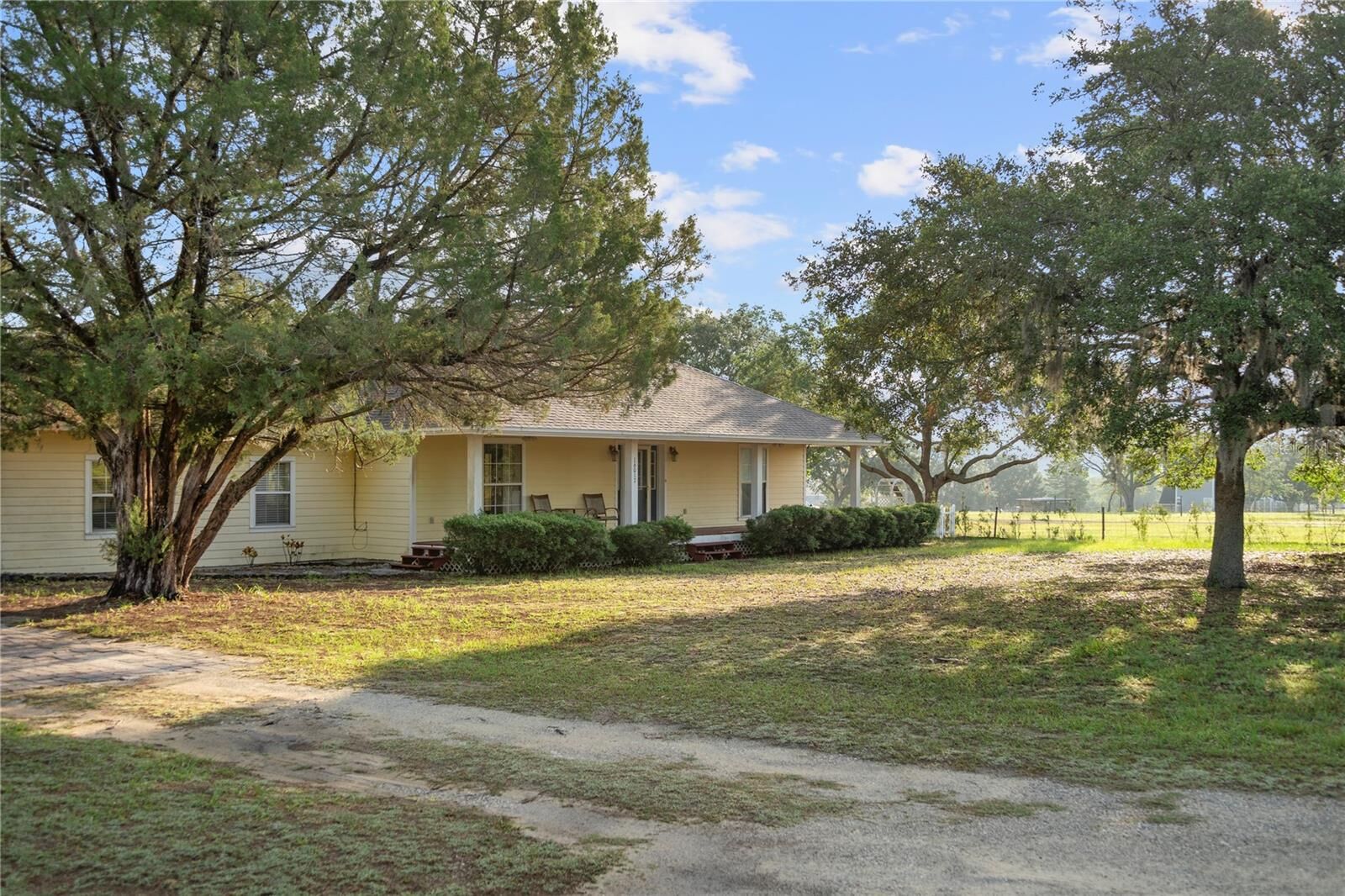 Property Photo:  16017 Johns Lake Road  FL 34711 