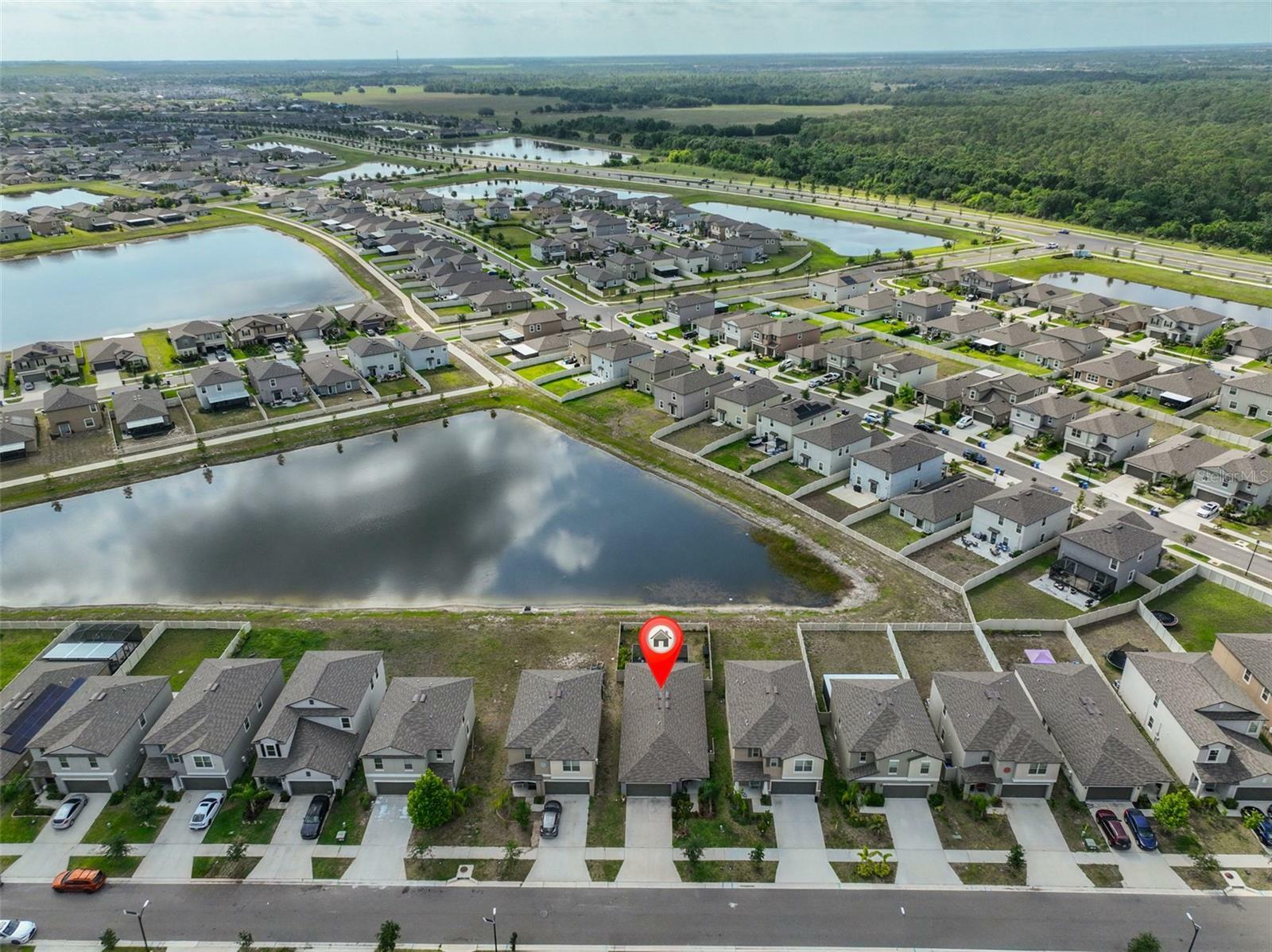 Property Photo: 9423 Lemon Drop Loop FL 33573