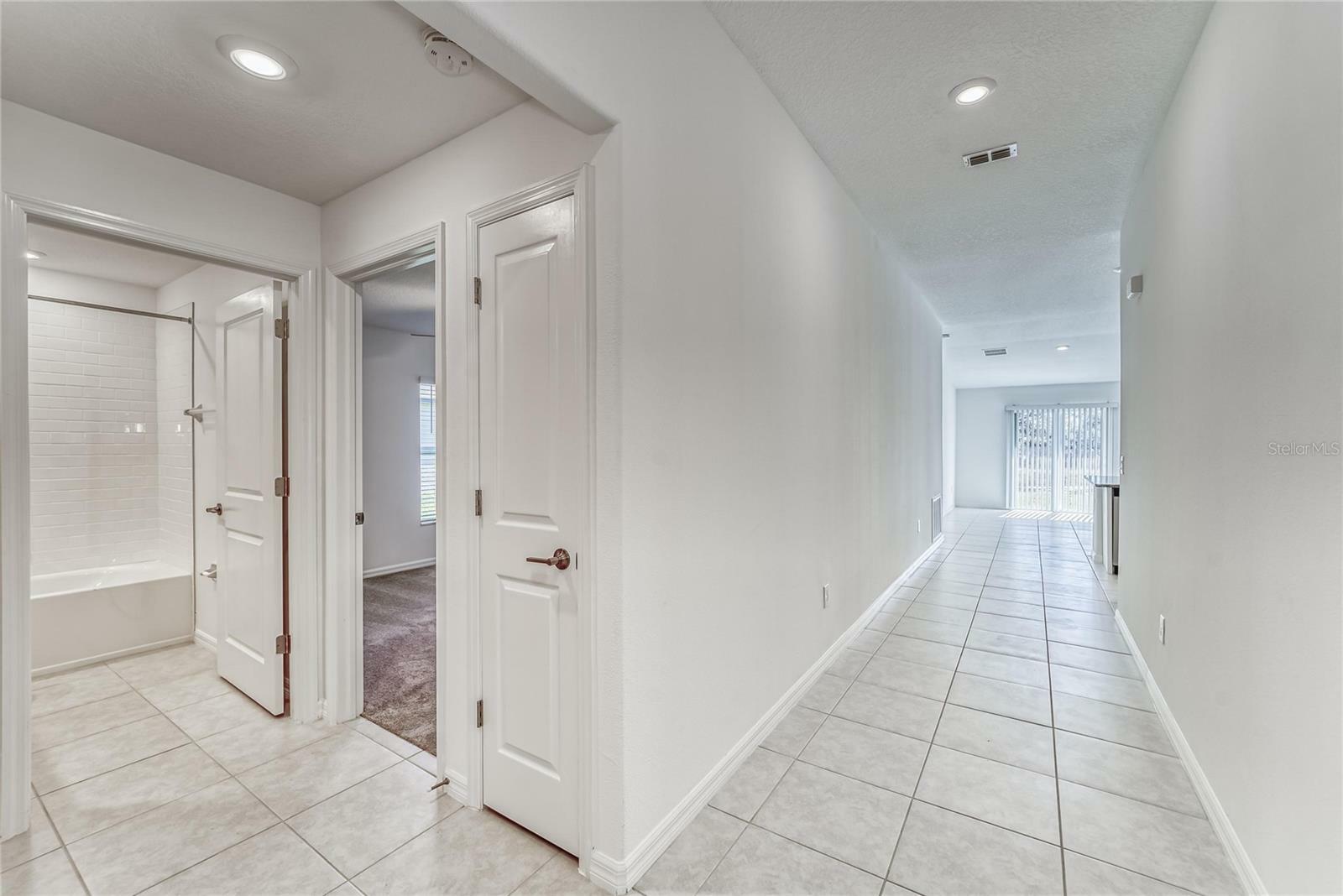 Property Photo:  10245 Shady Preserve Drive  FL 33578 