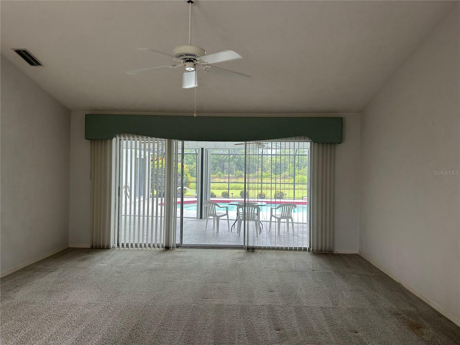 Property Photo: 3233 Meadow Run Drive FL 34293