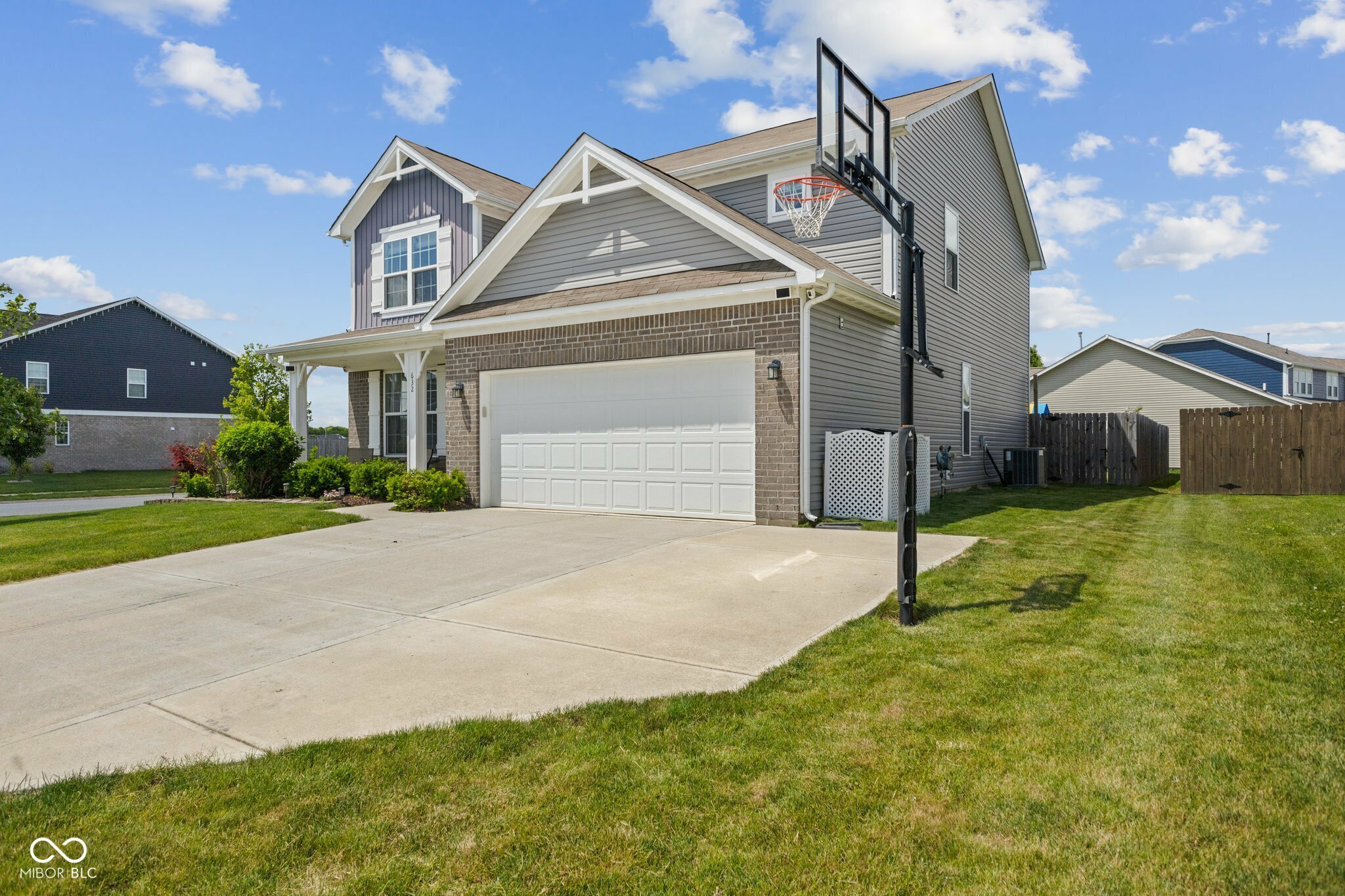 Property Photo: 632 Albermarle Drive IN 46167