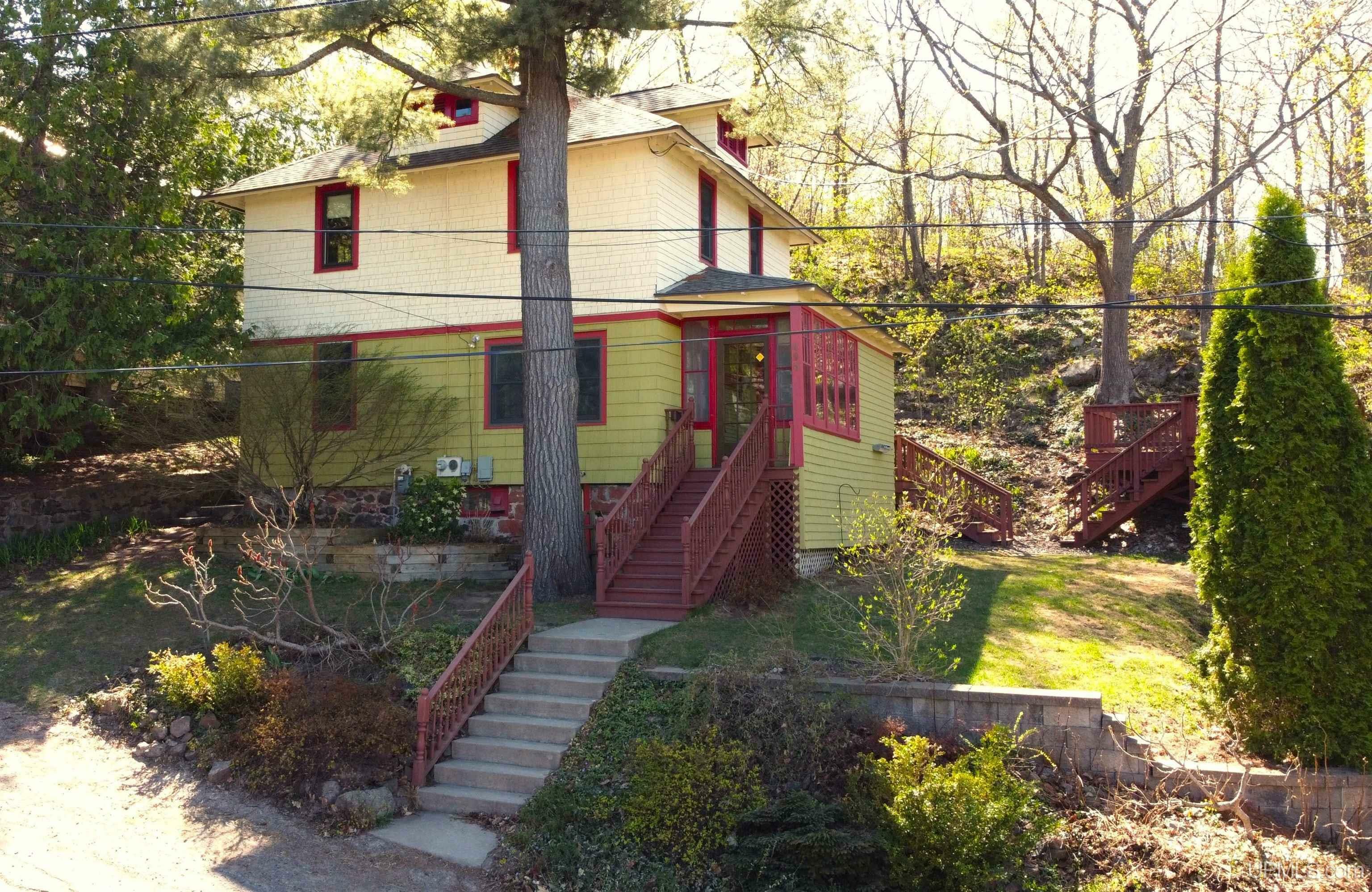 Property Photo: 400 Emerald Street MI 49931