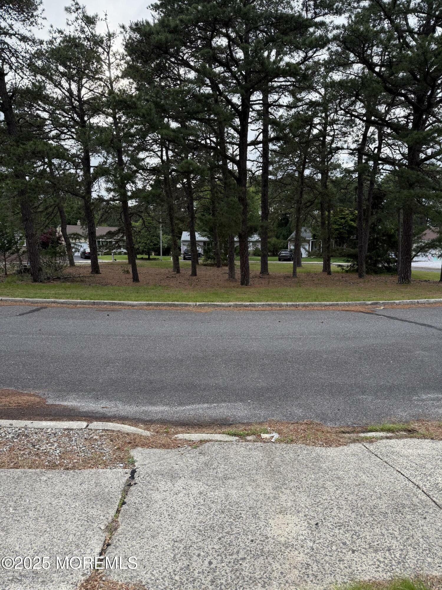 Property Photo: 37 Brookfield Court NJ 08757