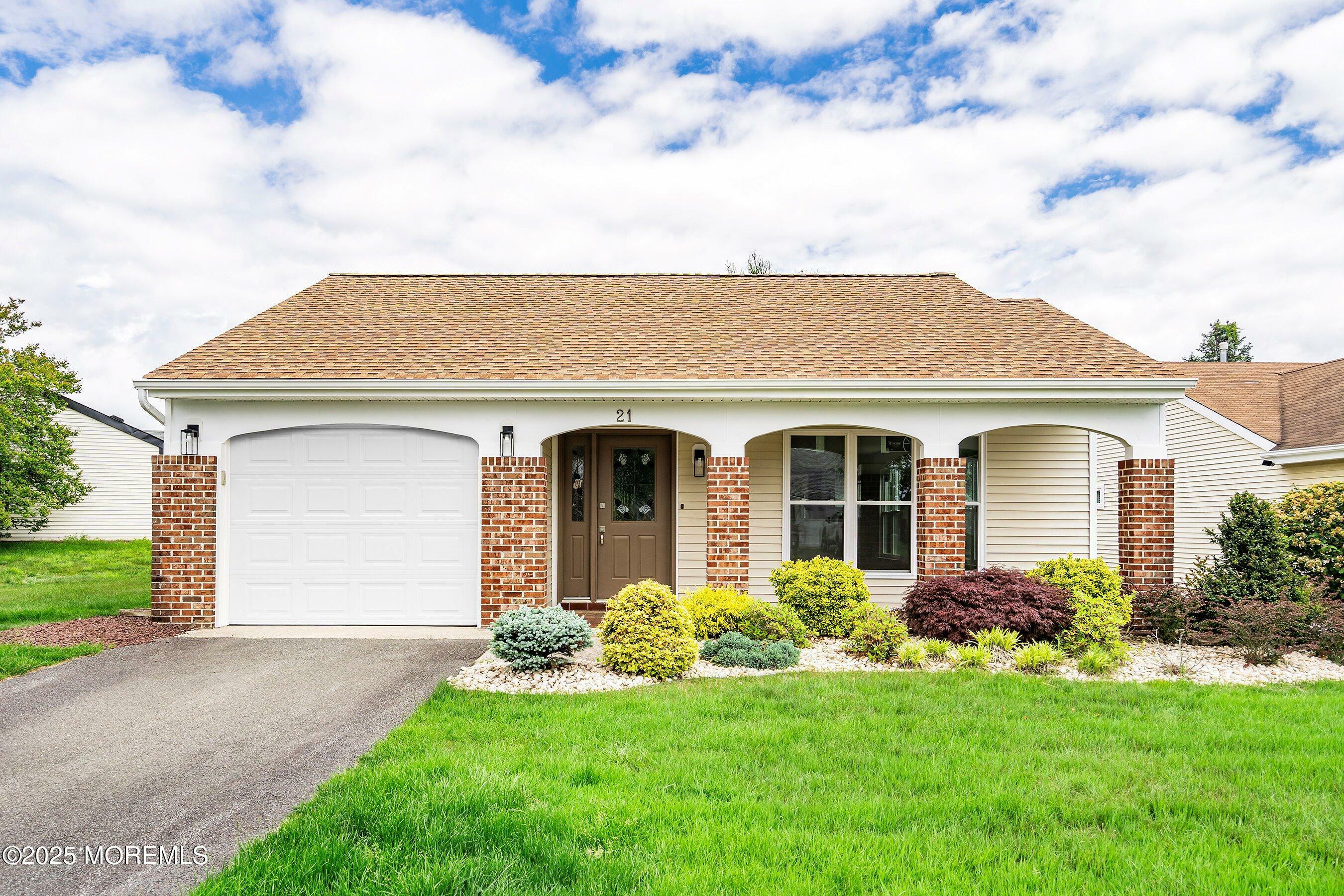 Property Photo: 21 Turnbridge NJ 08759