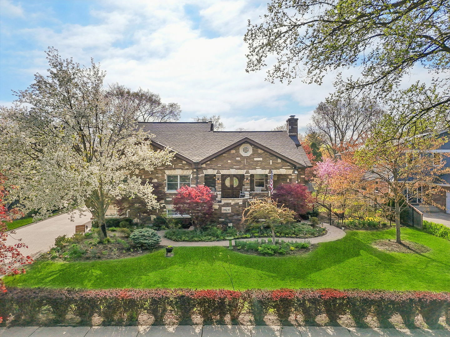 Property Photo: 1424 Glencoe Avenue IL 60035