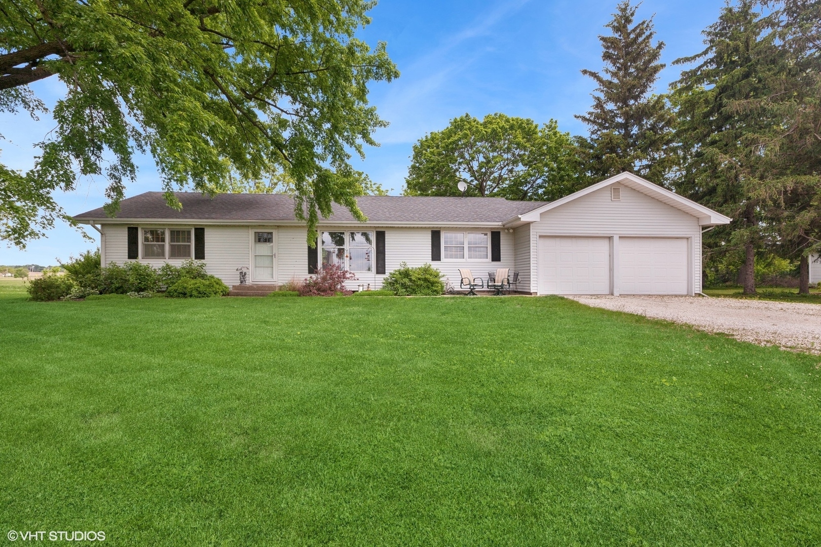 Property Photo: 43W888 Hughes Road IL 60119