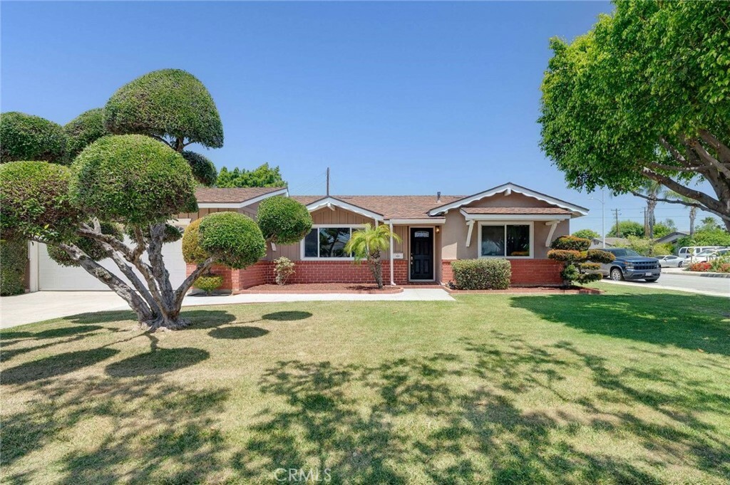 Property Photo: 834 N Darfield Avenue CA 91724