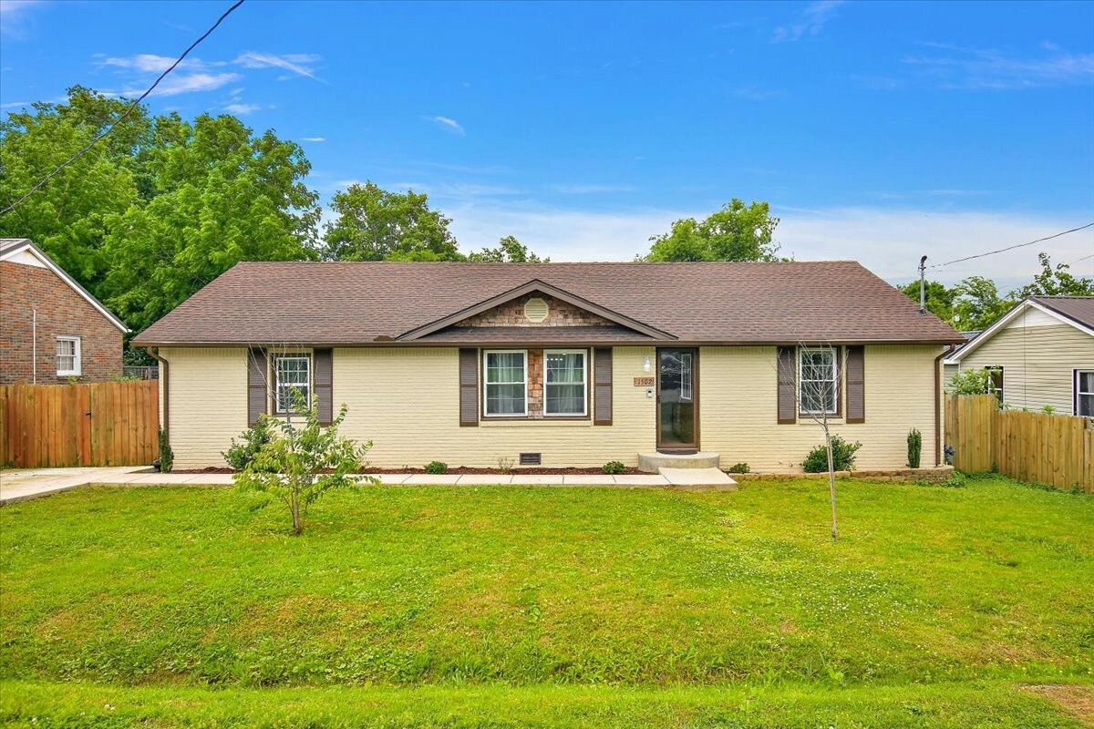 Property Photo: 1502 Lawndale St TN 37334