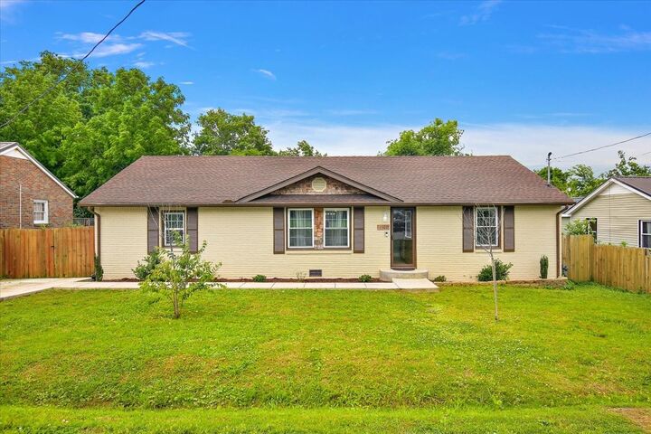 Property Photo: 1502 Lawndale St TN 37334