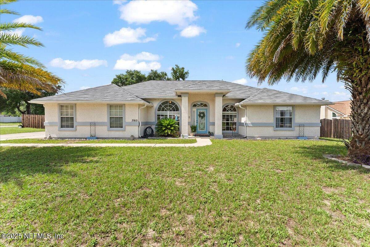 Property Photo:  3910 Selig Court  FL 32068 