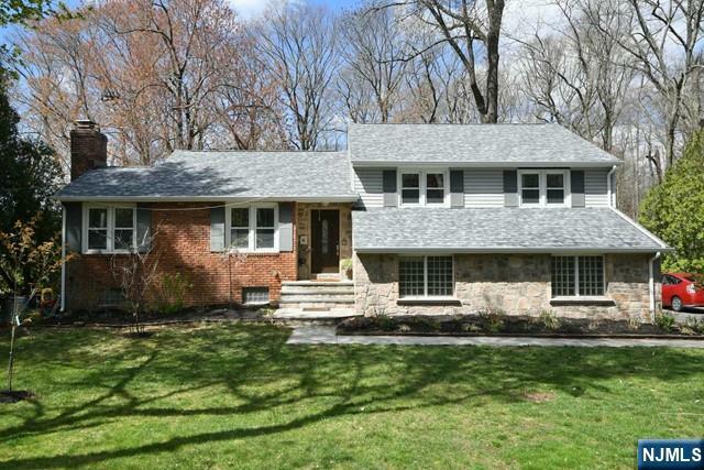 Property Photo:  512 E Saddle River Road  NJ 07450 
