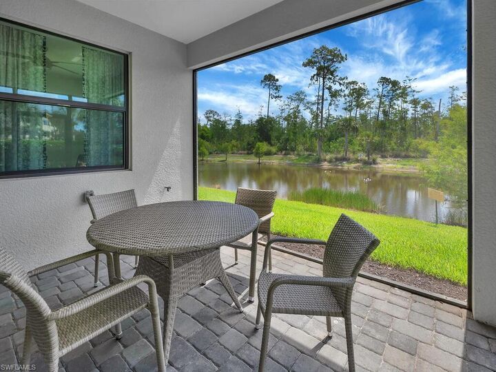 Property Photo: 13078 Pembroke Dr FL 34105