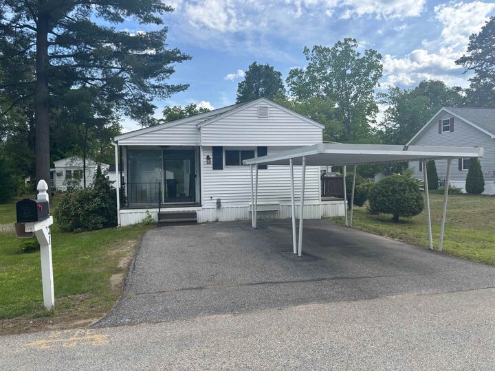 Property Photo: 21 Greenwich Trail NH 03301