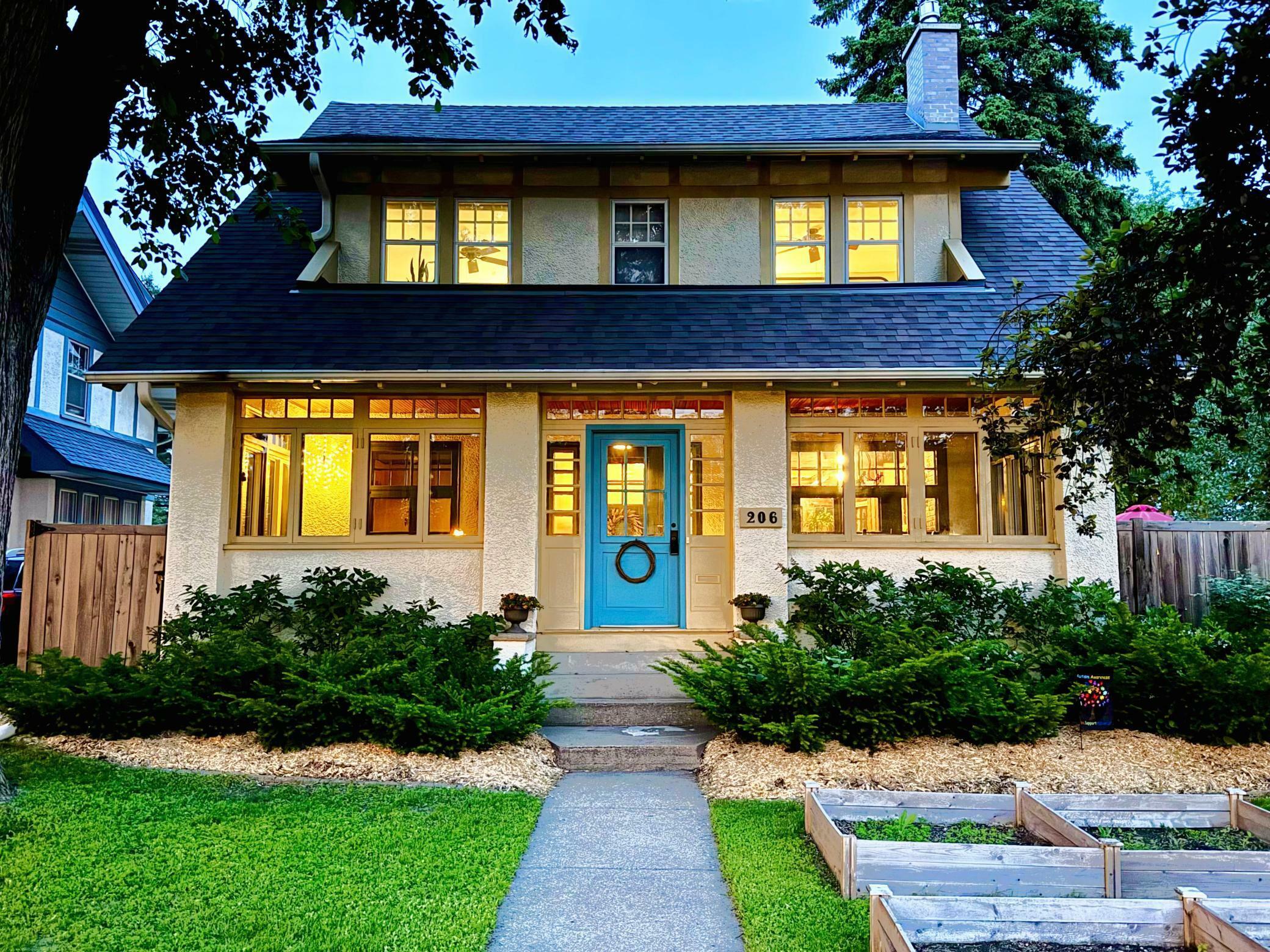 Property Photo: 206 Lexington Parkway N MN 55104