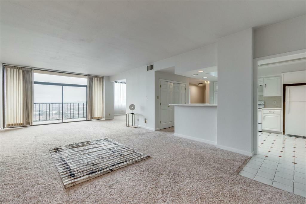 Property Photo: 5200 Keller Springs Road 1211 TX 75248