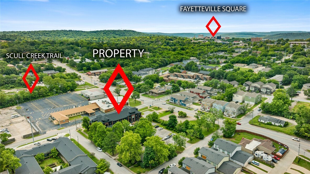 Property Photo: 1137 N Leverett Avenue AR 72703
