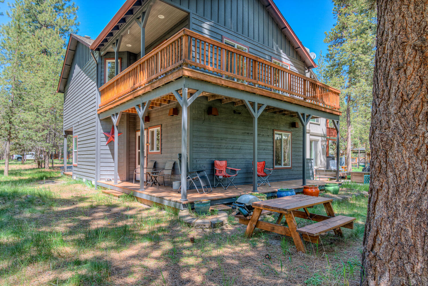 Property Photo: 55625 Wagon Master Way OR 97707
