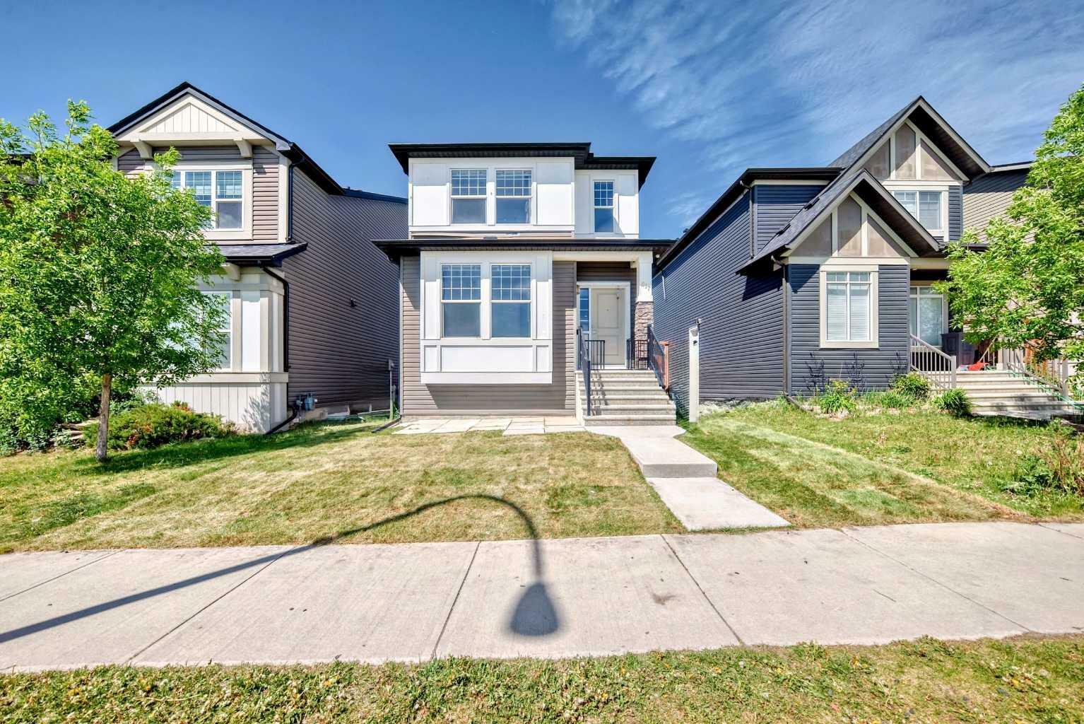 Property Photo: 817 Evanston Drive NW AB T3P 0M4