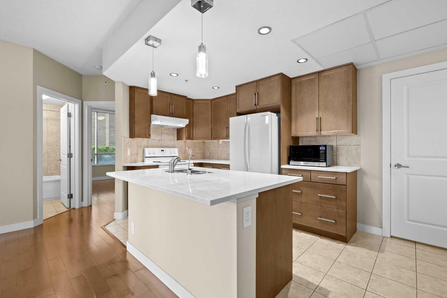 Property Photo: 24 Varsity Estates Circle NW 110 AB T3A 2X8