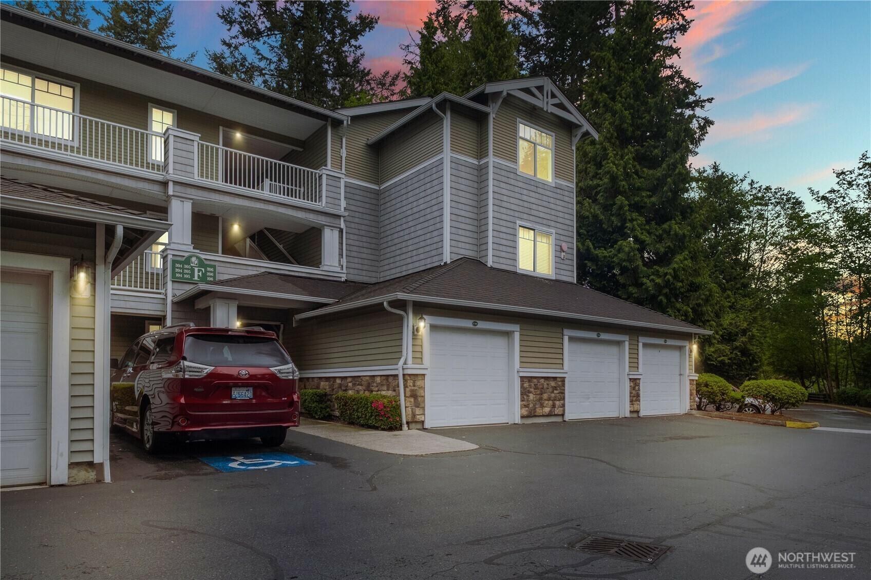 Property Photo: 12712 Admiralty Way F-306 WA 98204