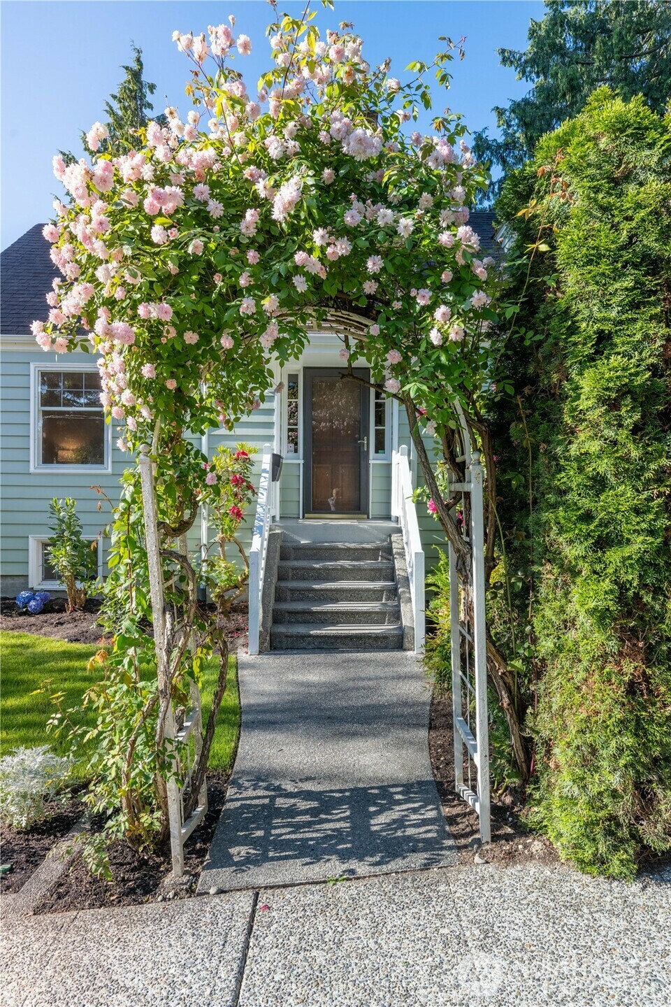 Property Photo: 1717 SW Austin Street WA 98106