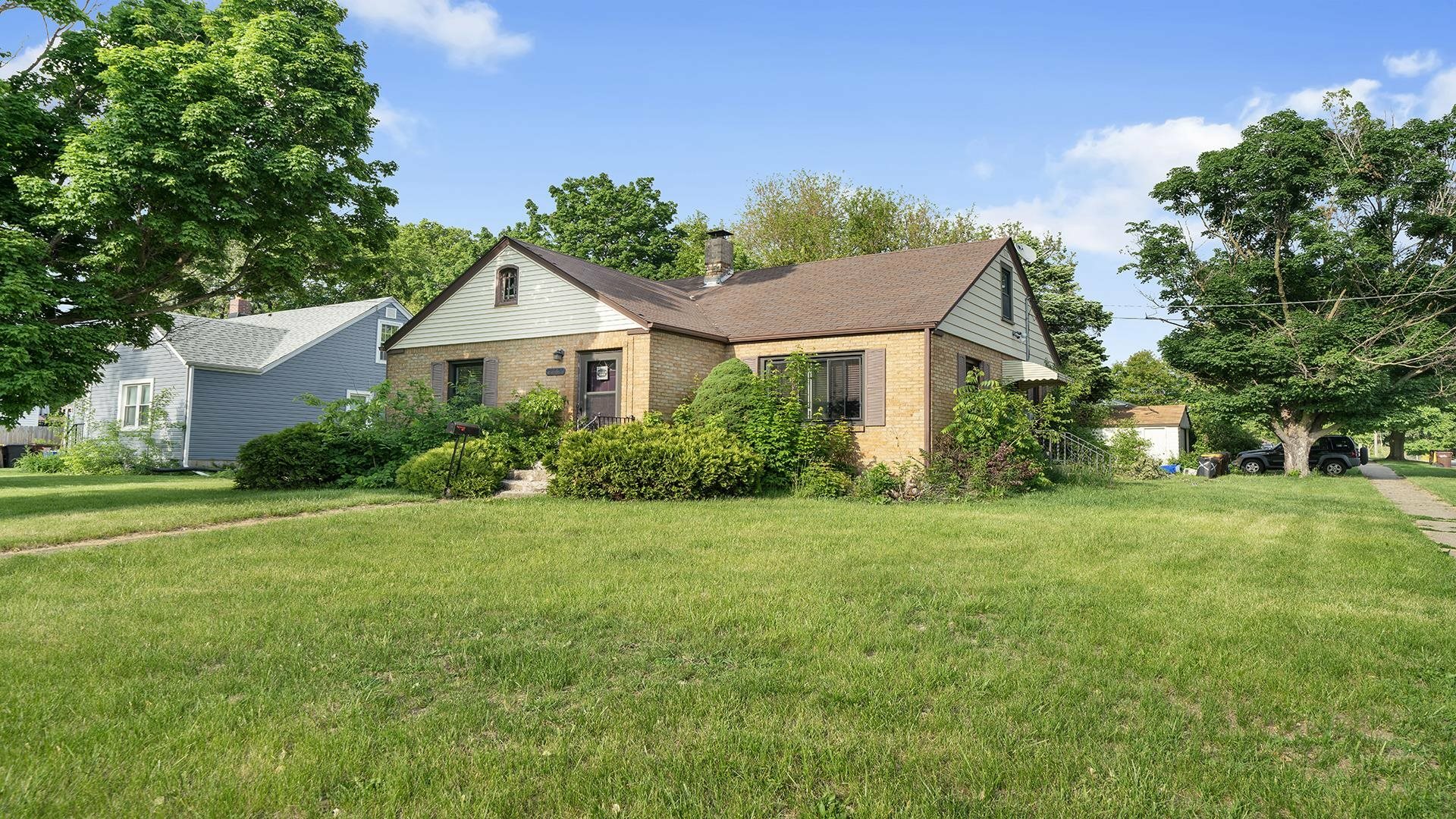 Property Photo: 2354 25th Street IL 61108