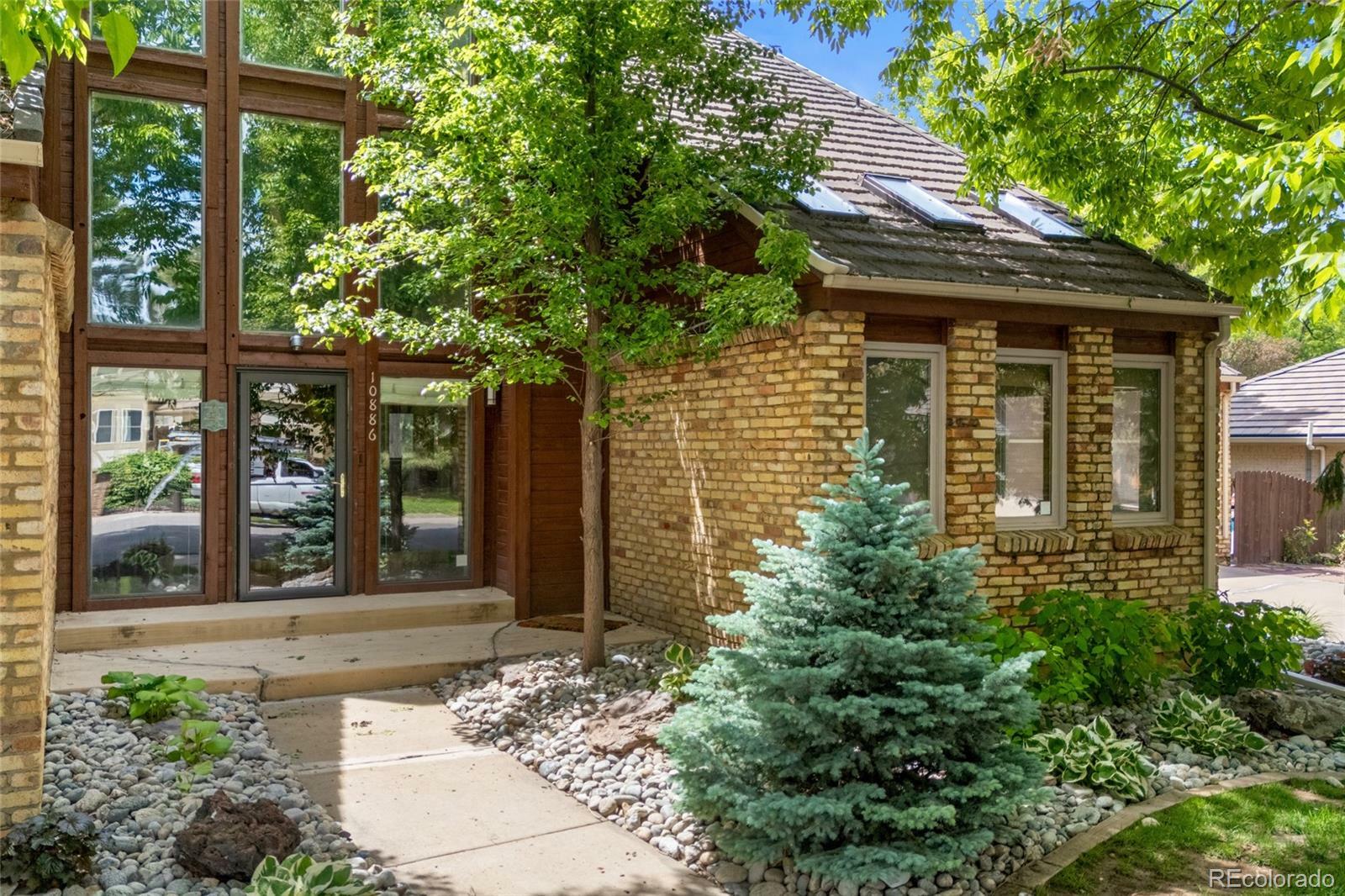 Property Photo: 10886 E Crestline Circle CO 80111