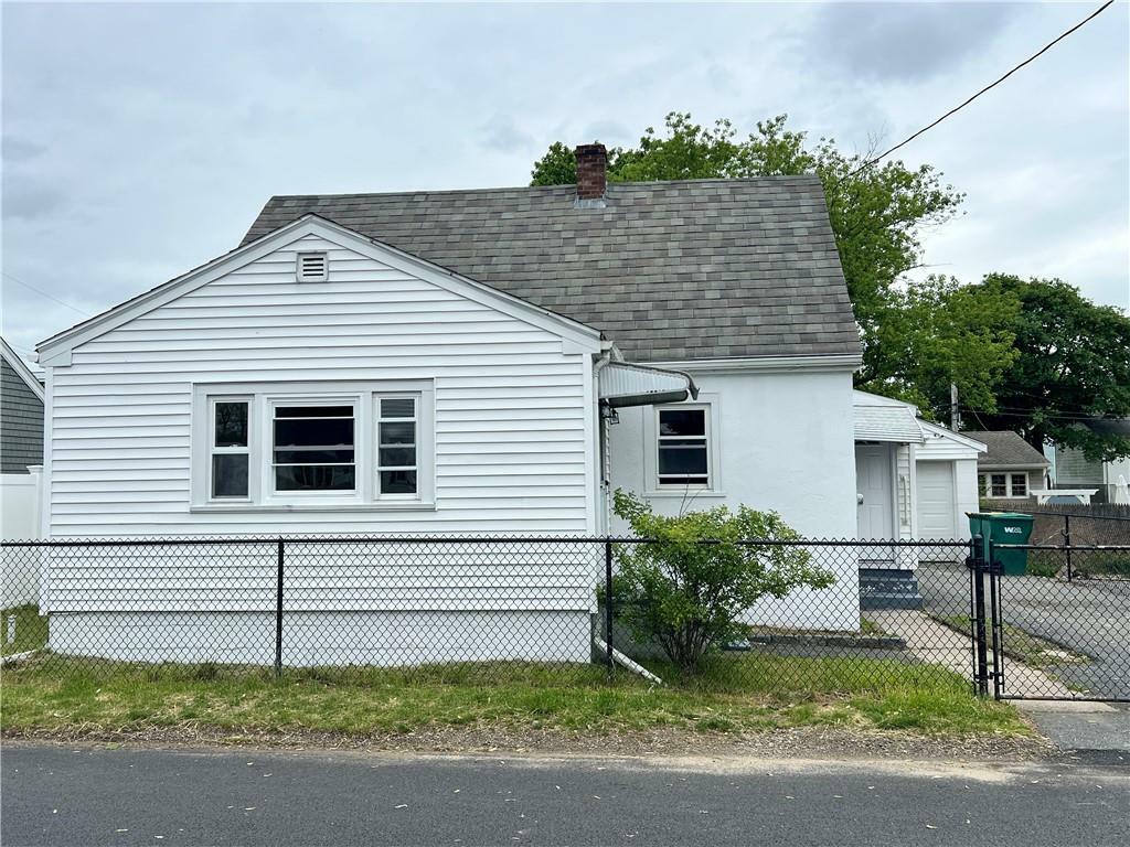Property Photo:  93 Mason Avenue  RI 02871 