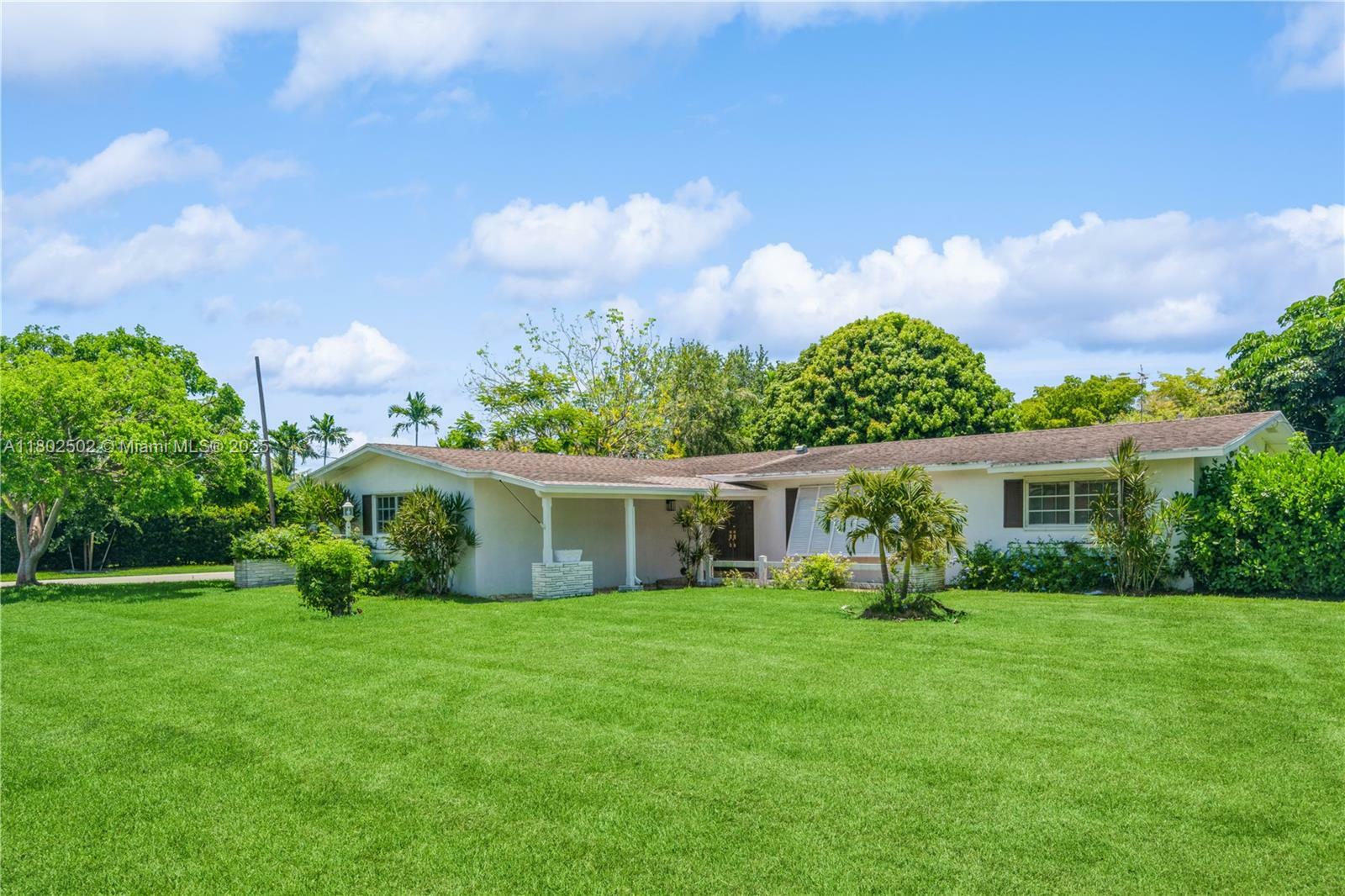Property Photo: 7300 SW 116th St 7300 FL 33156