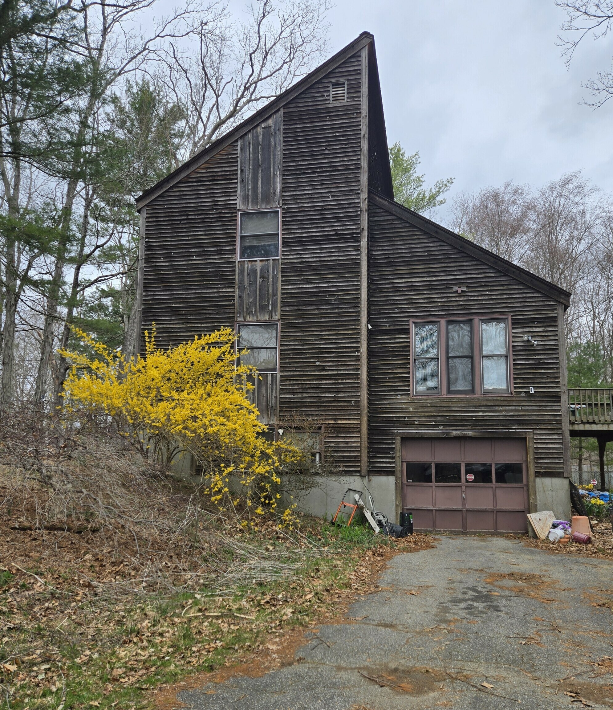 Property Photo:  47 Elizabeth Road  CT 06250 
