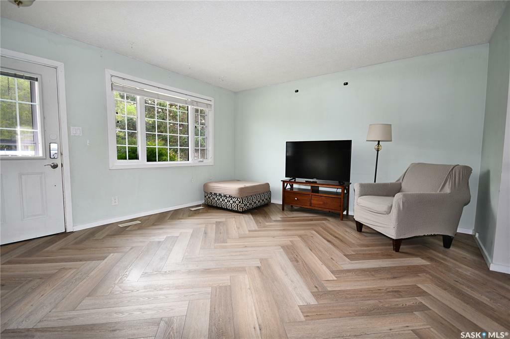 Property Photo: 161 Macdowall Crescent SK S6V 6N4