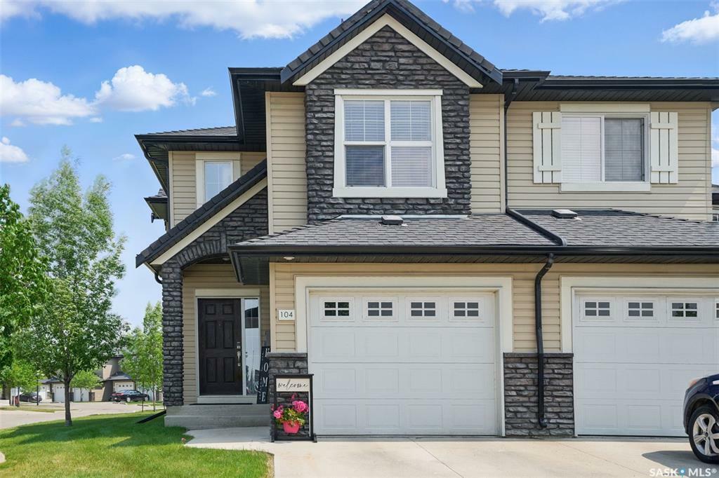 Property Photo: 410 Ledingham Way 104 SK S7V 0C4