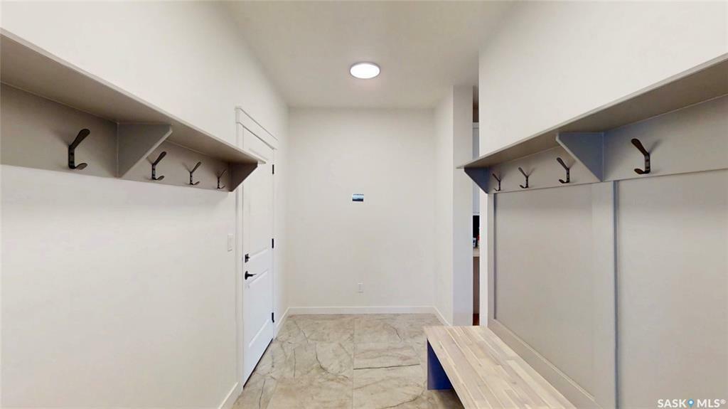 Property Photo:  188 Haverstock Crescent  SK S7W 0Z6 