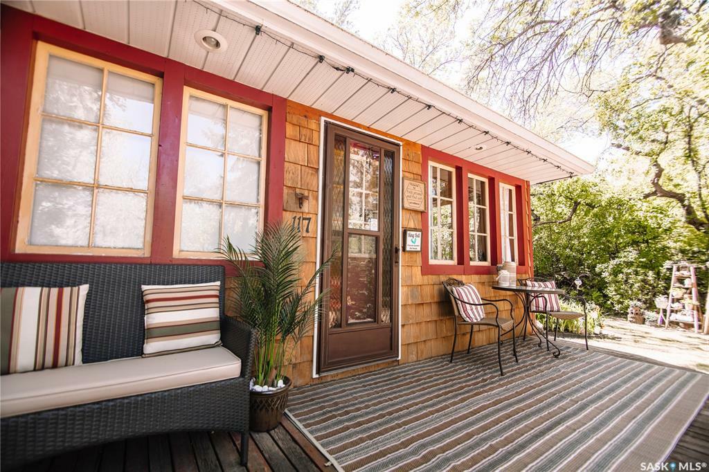 Property Photo: 117 Daly Avenue SK S0G 4C0