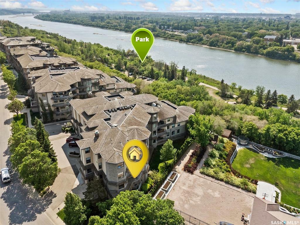 Property Photo: 615 Saskatchewan Crescent W 201 SK S7M 0A5