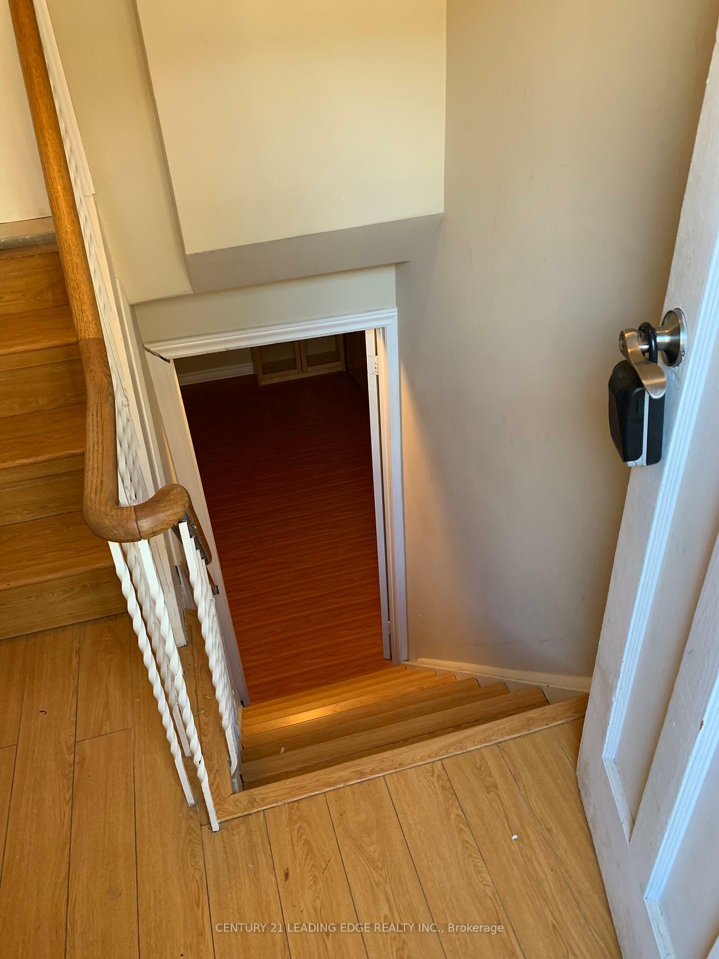 Photo de la propriété: 621 - Lower Level Tedwyn Drive ON L5A 1K3