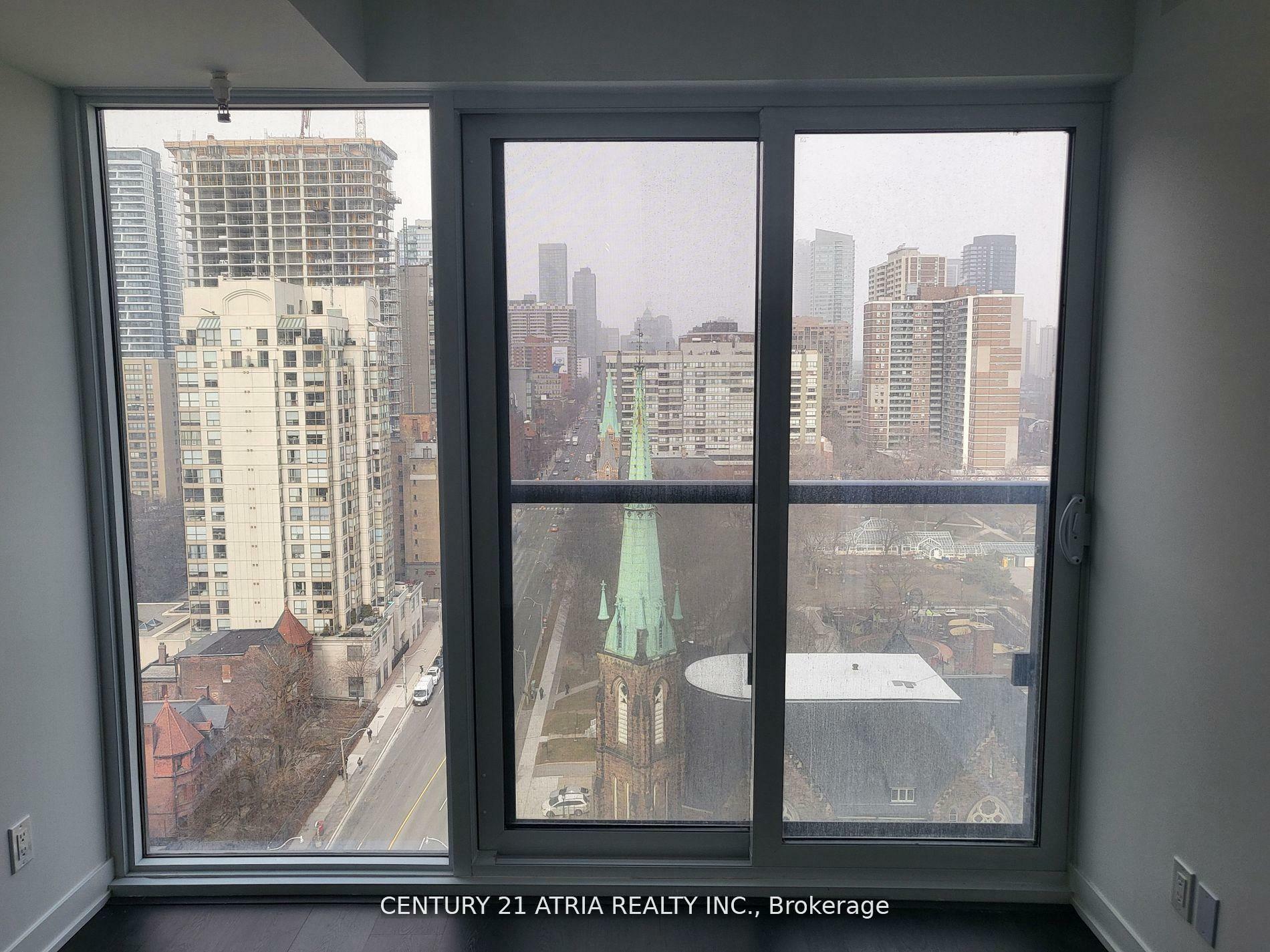 Photo de la propriété: 319 Jarvis Street 1807 ON M5B 0C8