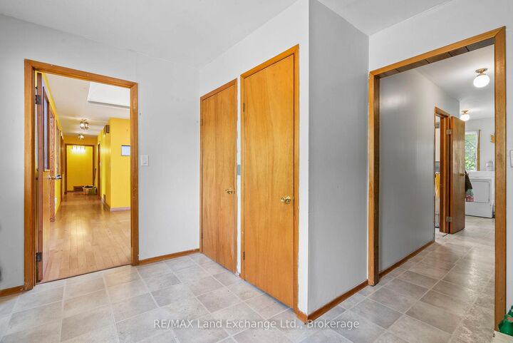 Property Photo:  401 Winnebago Road  ON N2Z 2X3 