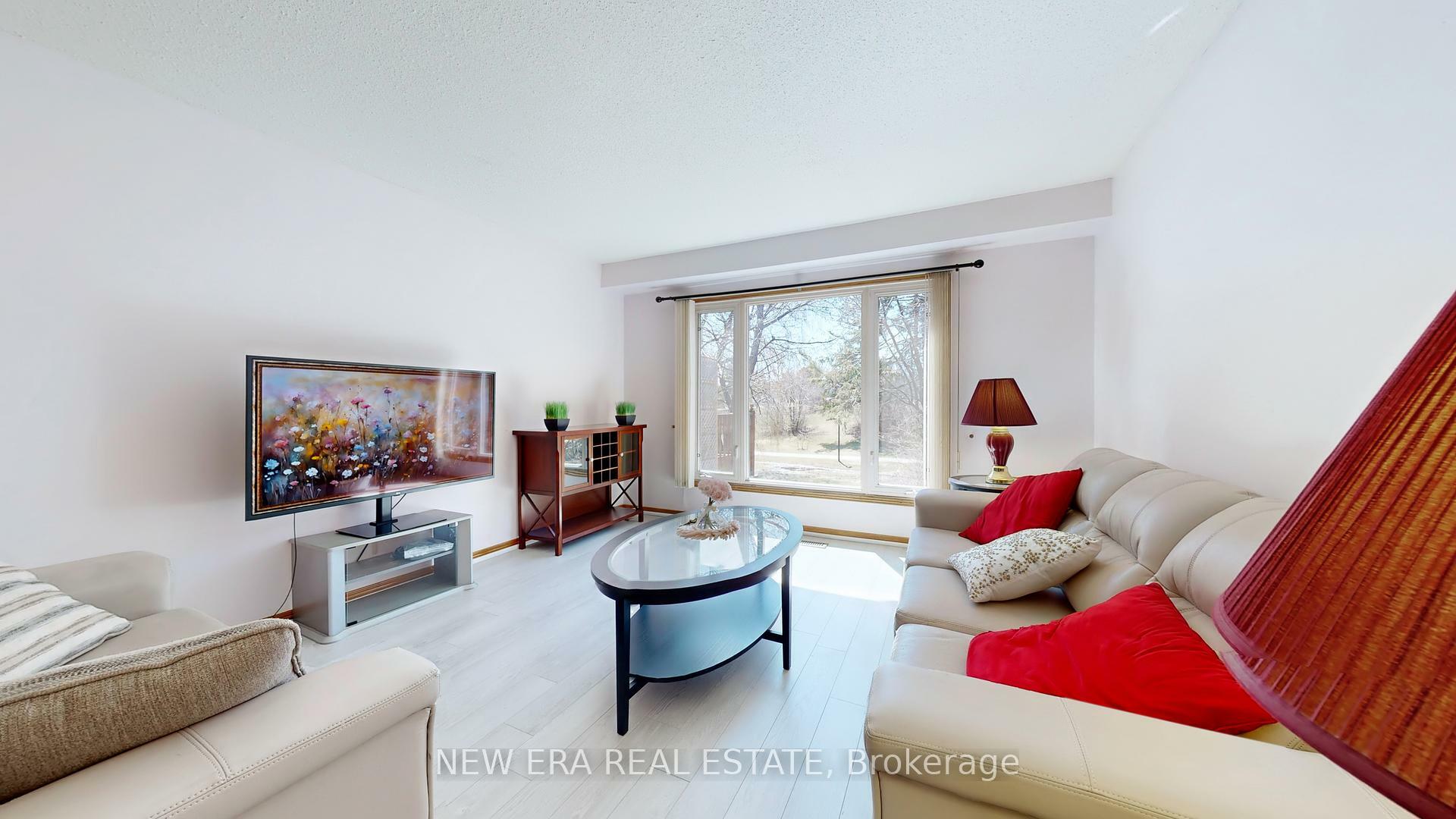 Property Photo: 100 Cherry Hills Road ON L4K 1M5