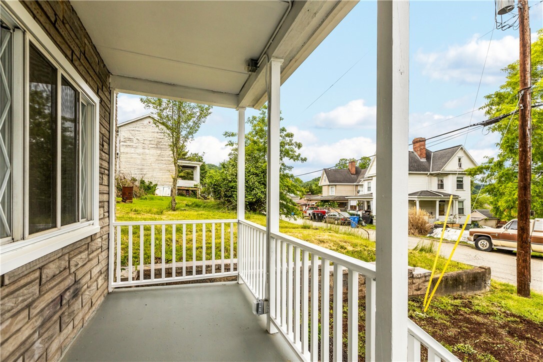 Property Photo: 5834 Meade St PA 15135