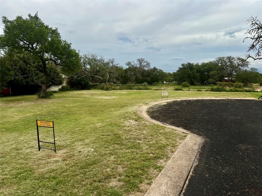Property Photo: 103 Pitchfork Drive TX 78636