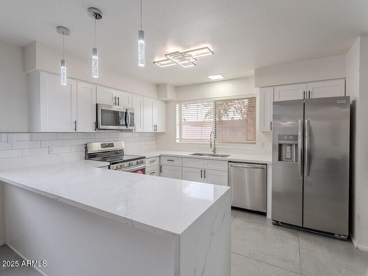 5817 S Siesta Lane  Tempe AZ 85283 photo