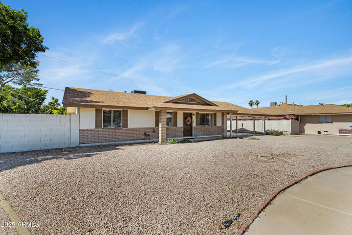 1215 E Geneva Drive  Tempe AZ 85282 photo