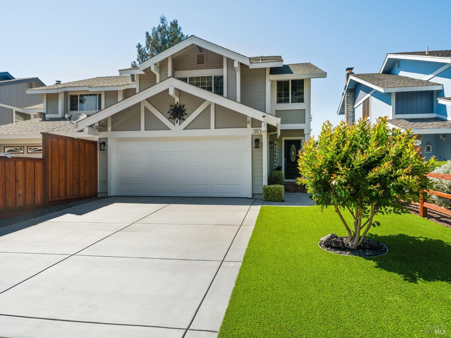 Property Photo: 852 Hudis Street CA 94928