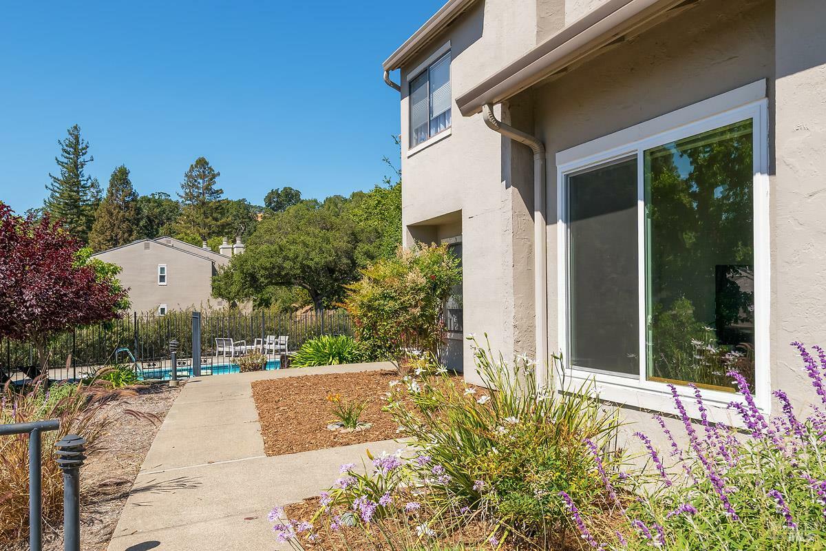 Property Photo: 316 Village Circle CA 94947