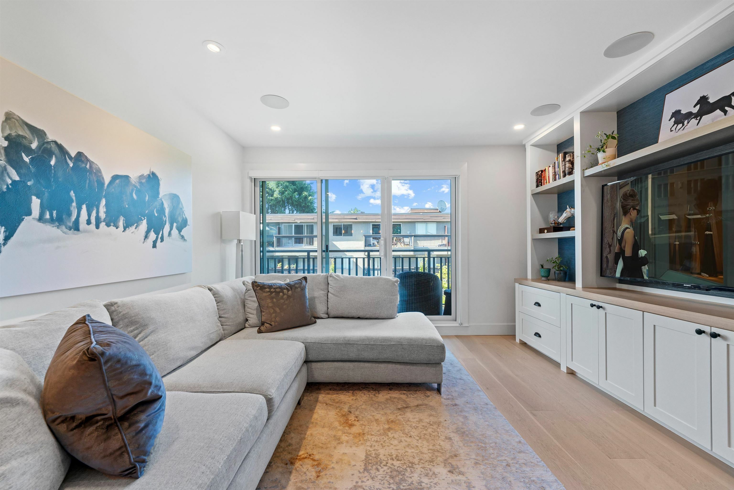 2121 W 6th Avenue 215  Vancouver BC V6K 1V5 photo