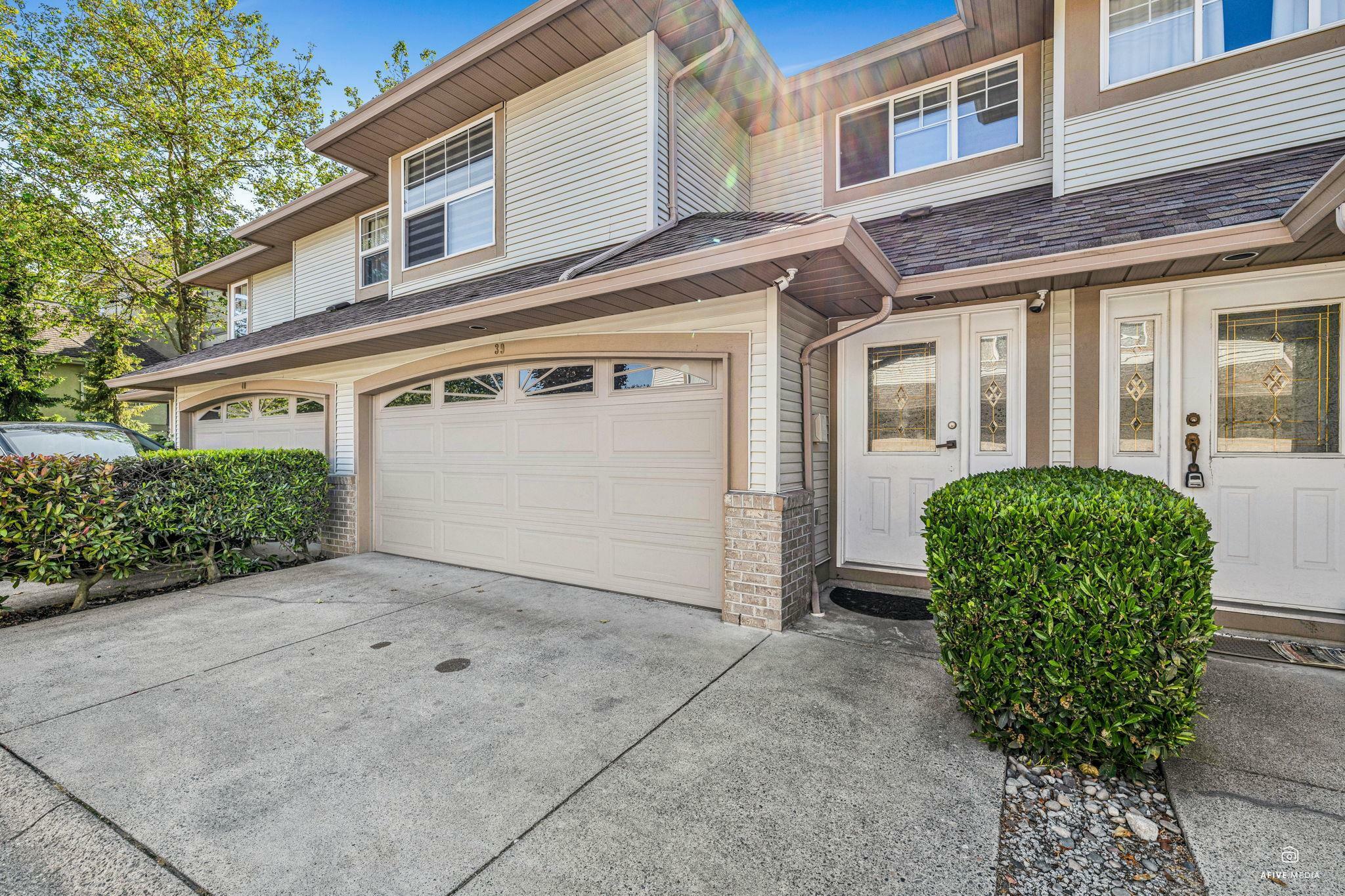 Property Photo:  12165 75 Avenue 39  BC V3W 0W7 
